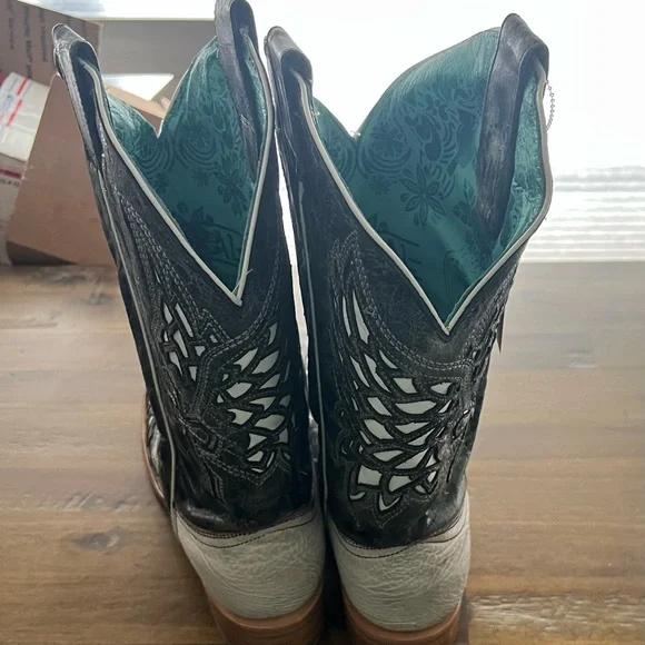 Corral Black and White Western Boots - Picture 2 of 6